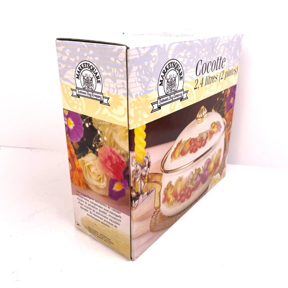 VTG MarketSquare Hudson’s Bay 2.4L Enamel Casserole with Brass Handles Taiwan - Picture 9 of 12